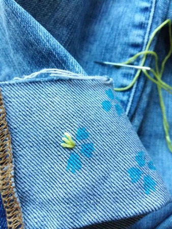 embroidered-denim-diy finish first petal