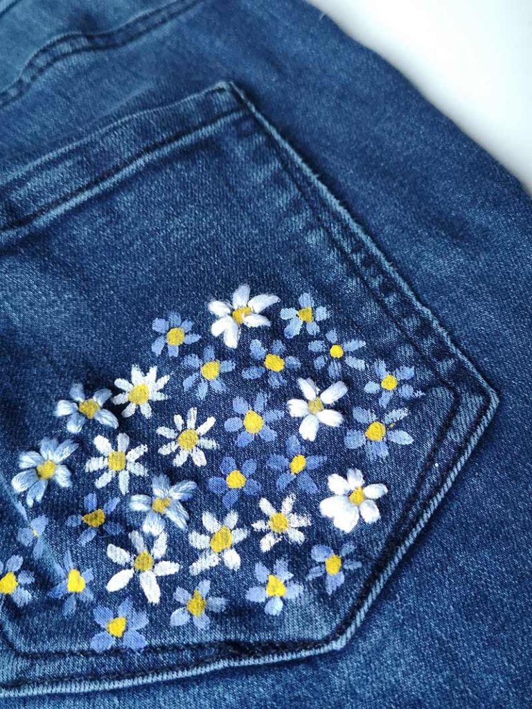 embroidered-daisies-on-jeans